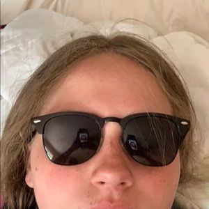 Meet your Posher, Hope